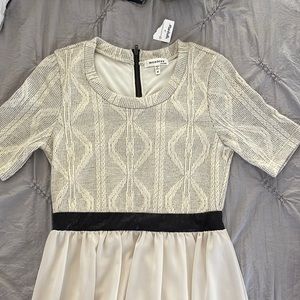 A Monteau dress! Short sleeve!